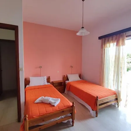 Eftichia Apartment *